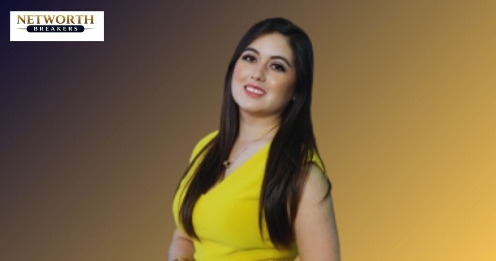 Abril Félix Murillo Career & Income Sources